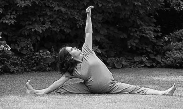 孕妇晚期瑜伽操60分钟完整版,初学孕妇瑜伽视频教程