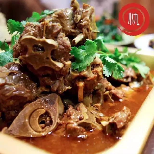 济南美食攻略--泥嚎！你被逮捕在佛山街美食犯罪现场！