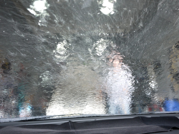 雨季开车眼瞎？老司机真空无打底分享6种「雨敌」购买使用指南