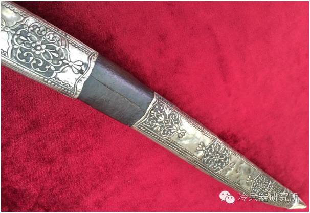 平刃而进，可割敌首：奥斯曼亚塔安腰刀