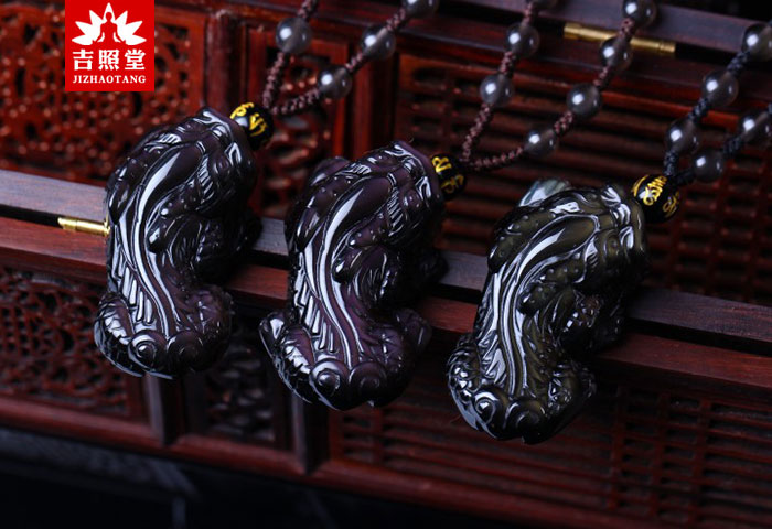 黑曜石貔貅吊坠怎么戴,黑曜石貔貅吊坠怎么算是开光的