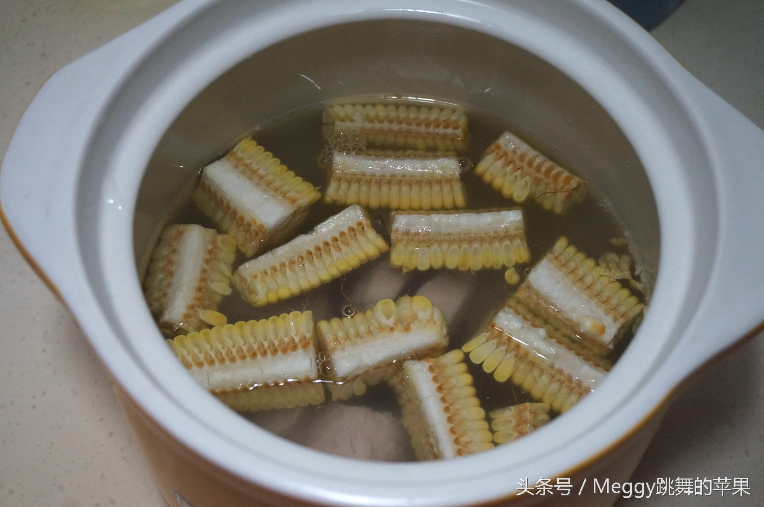 排骨汤放点什么药材有益于恢复,鲜而不腻的排骨汤