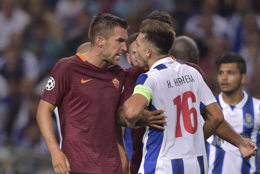 罗马队服托蒂,罗马球衣米兰