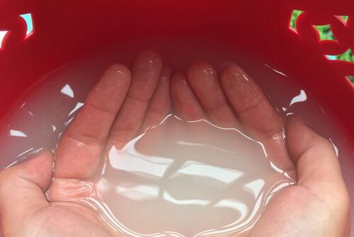 洗脸毛巾变硬怎么解决,洗脸毛巾用久后变硬怎么办