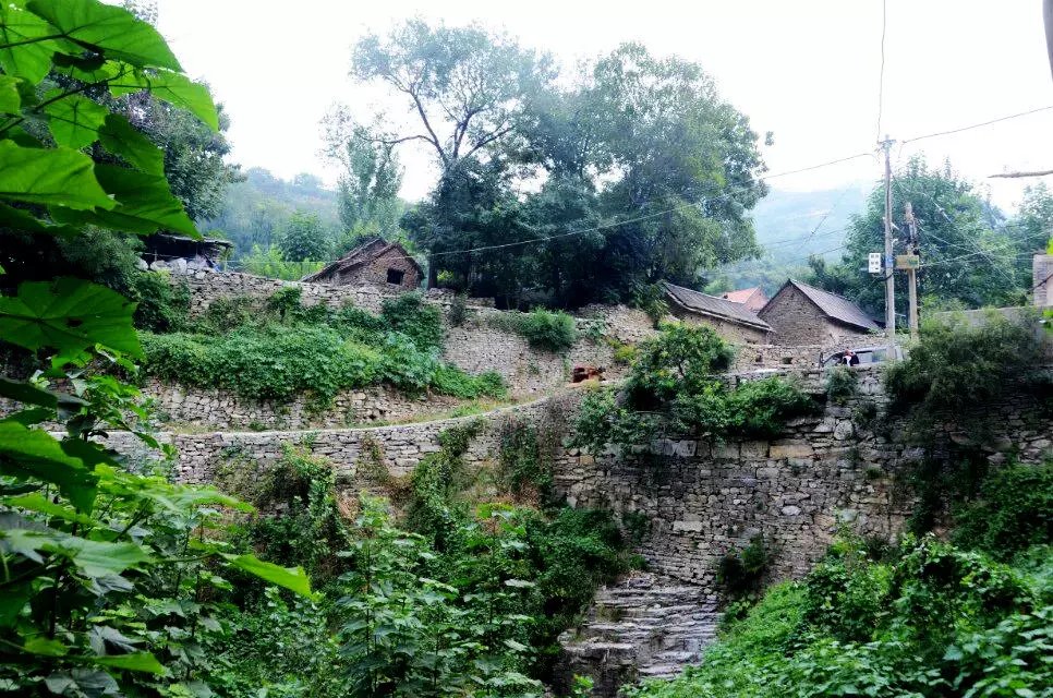 淄川区太河镇池板村近况,不可错过的绝美古村落石潭村