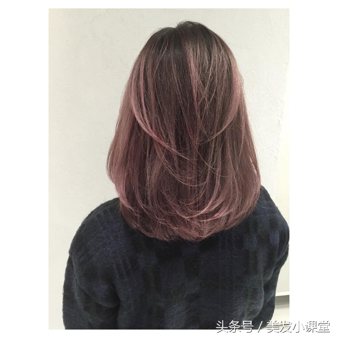 好看的披肩发尾烫,烫披肩发是大卷好看还是小卷好看