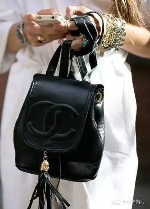 出门旅行比较轻的双肩包,出门玩的双肩包推荐