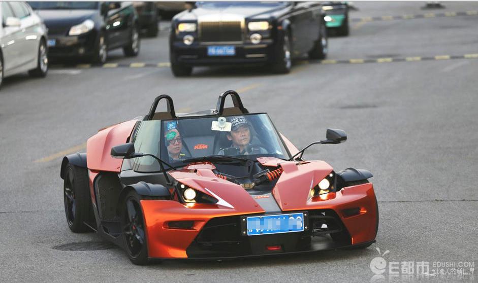 十大感动催泪继父,盘点那些继父和儿子的感人瞬间