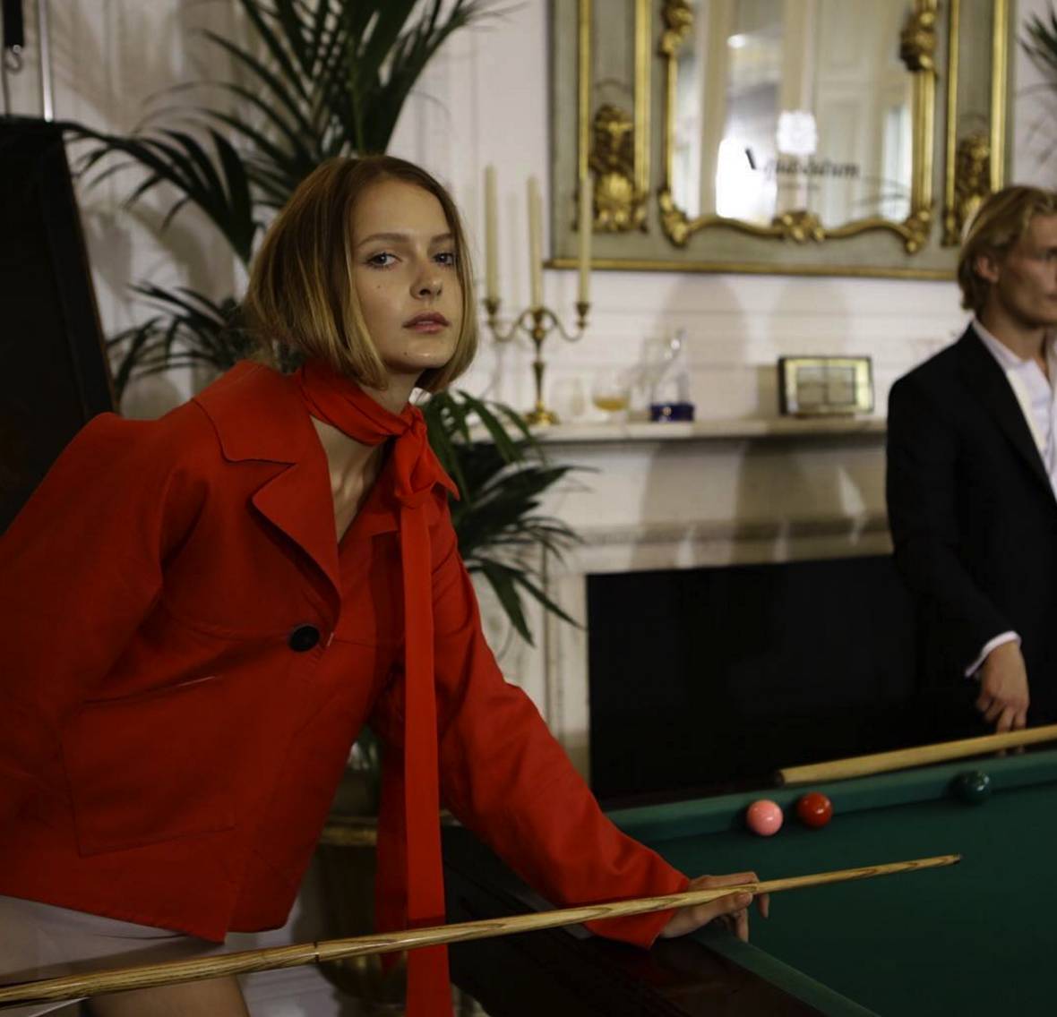 burberry风衣女士穿搭 (burberry风衣带斗篷)