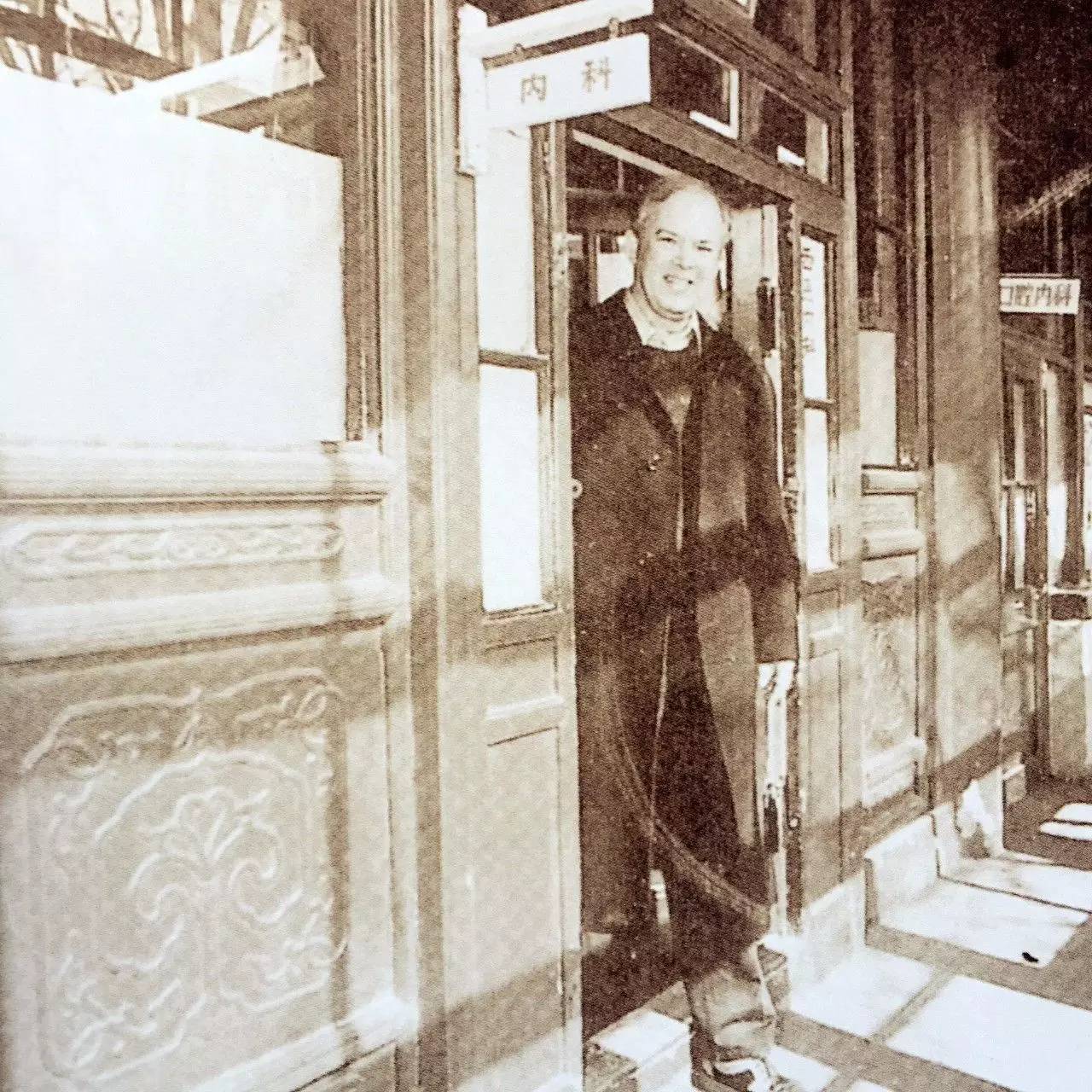 以9315万元刷新世界纪录的紫檀大柜，有你不知道的背后故事|退藏