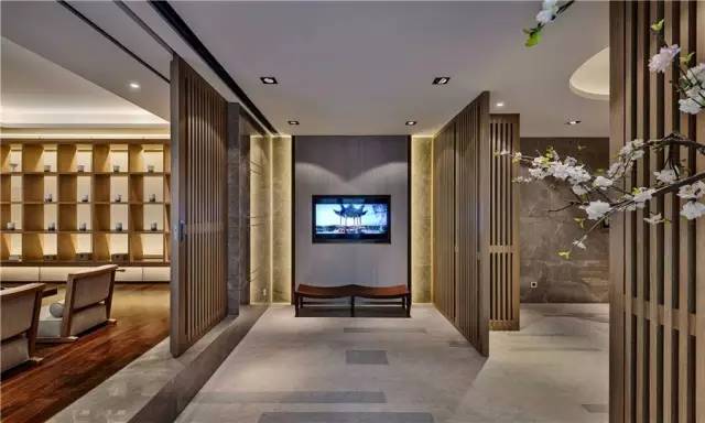 一处九间堂，梁志天、凌子达的不同演绎