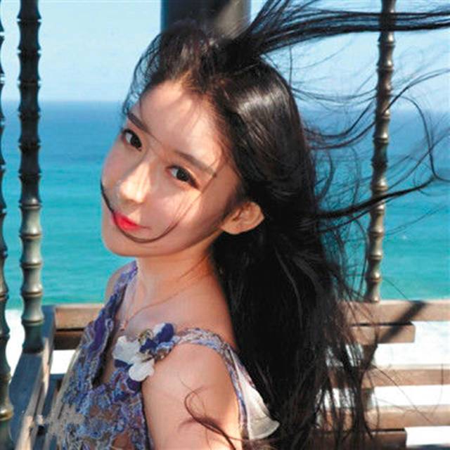 你们为年入2000万的网红们买单,她们却卖你一堆烂脸假货!