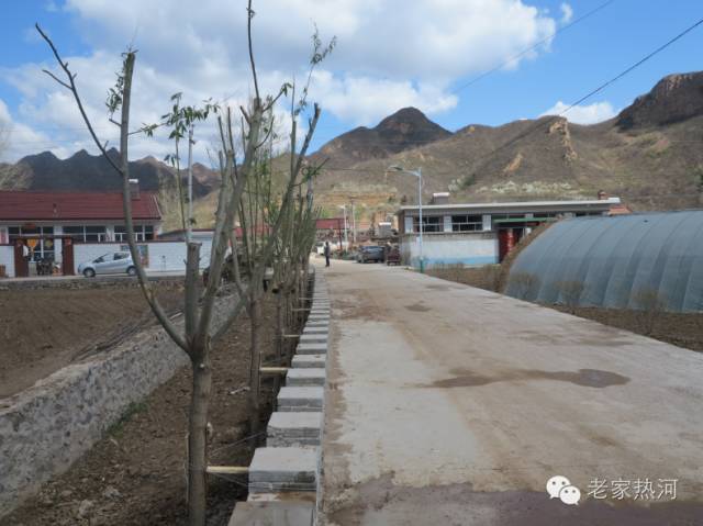 鞍匠黑沟门，美的不成样子