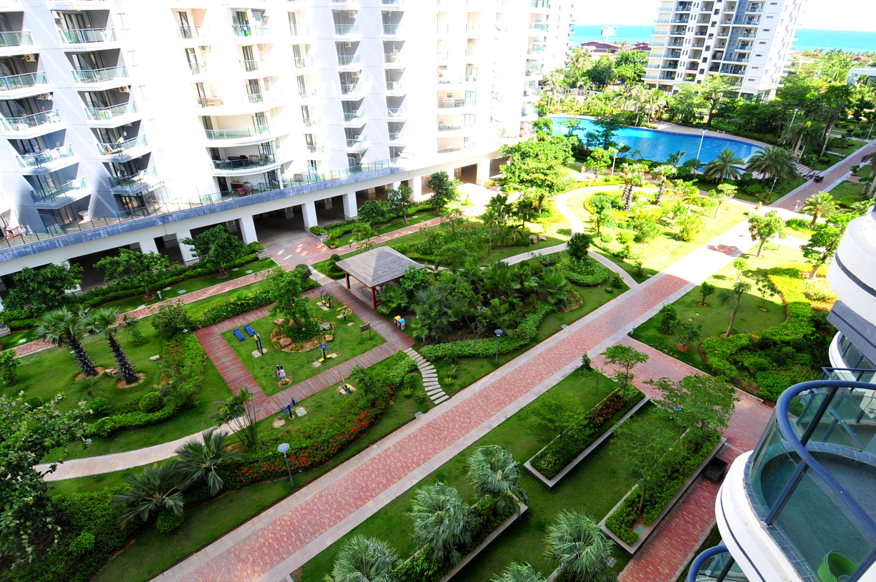 三亚亚龙湾400元左右一晚酒店推荐,三亚3000包吃住最好的酒店公寓