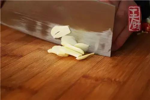 小米辣炒山药的家常做法,家常大碗山药做法