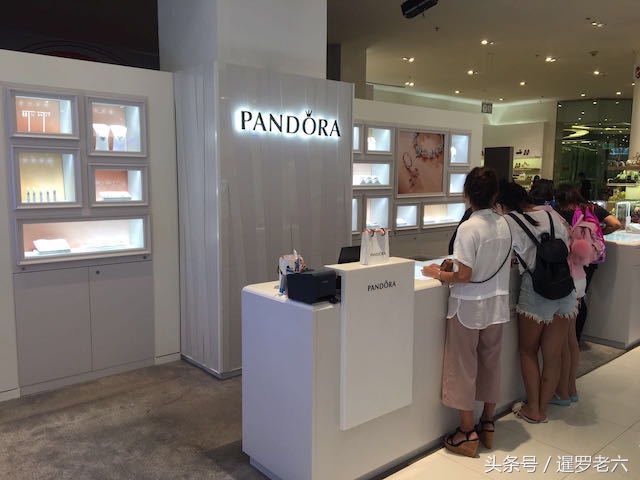 曼谷珠宝免税购物中心,泰国曼谷哪里商场买珠宝有保障