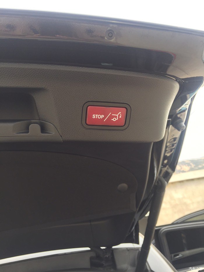 奔驰gle400运动版跑高速视频,奔驰gle400几秒破百运动模式