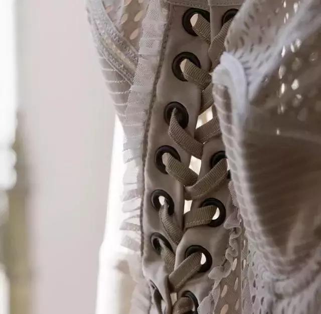 宋佳刘雯同款拖鞋,刘雯袁姗姗张雨绮