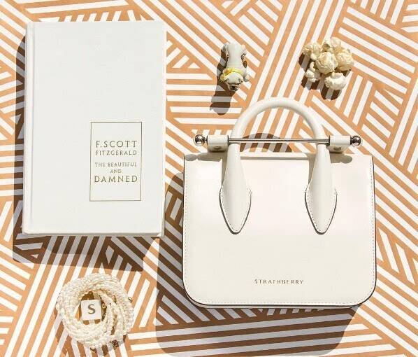 十款必买轻奢包包百搭,适合少女背的轻奢包包