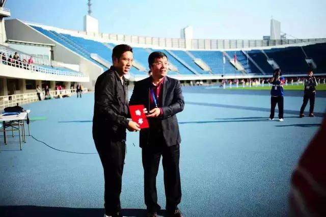 五校同心创佳绩集团谱写新篇章