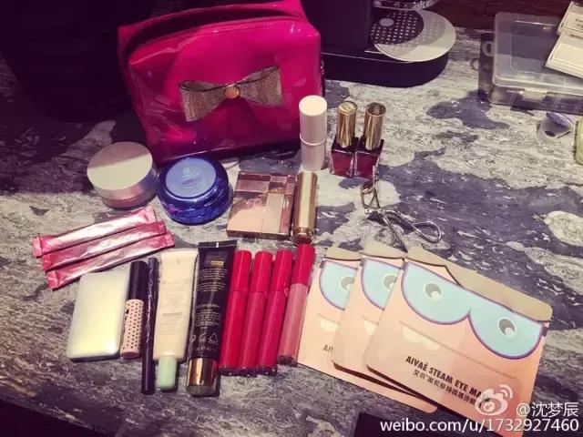 吴昕和沈梦辰穿裙子,吴昕沈梦辰乘风破浪的姐姐妆容