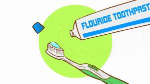 不正确的刷牙方式导致牙根外露,正确的刷牙方法横着刷还是竖着刷