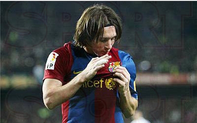 梅西血洗皇马完整视频,梅西5次一人摧毁皇马整条防线