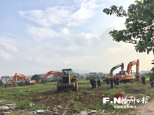 百日攻坚战｜福清兴亮物流项目全面交地围挡；海峡商贸城利嘉地块提前交地！