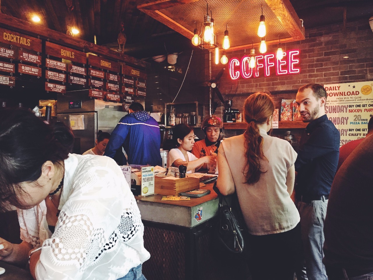 在上海想念自己的故乡,在上海想念家乡