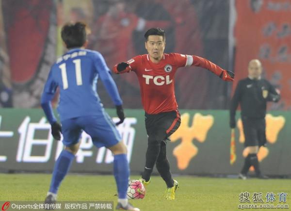 辽足战苏宁肇俊哲告别战潇洒带球大将风范