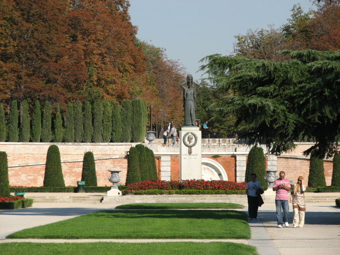 马德里不可思议镜面,马德里不可思议卡点