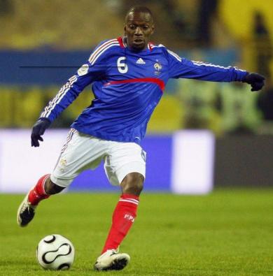 意大利足球最佳后卫排行榜,足球十大最强的右后卫