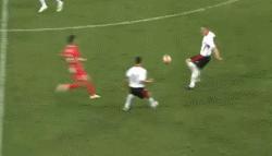 足球十大暴力球员佩佩,足坛超级大力射门