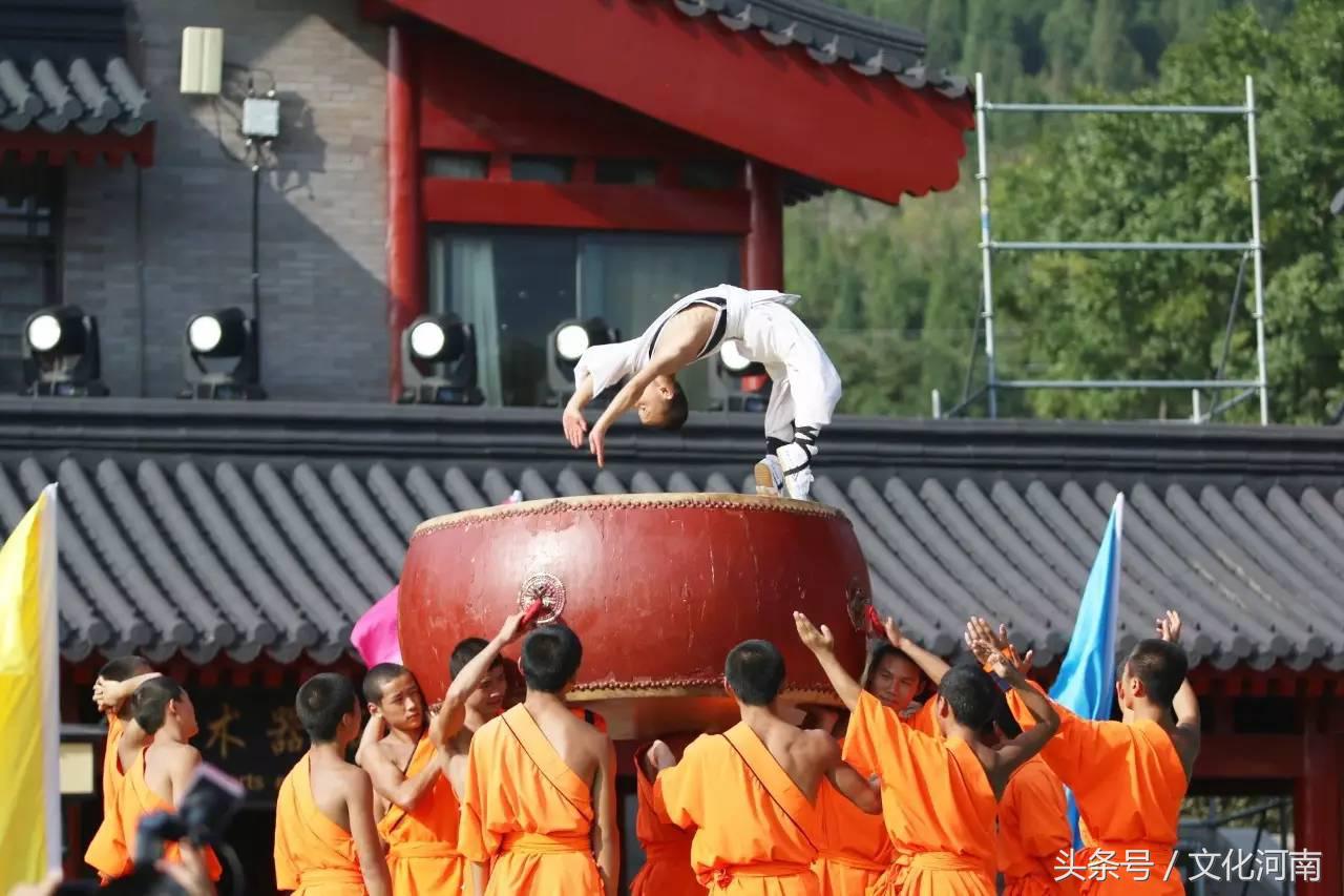 少林18铜人武术表演,禅武合一少林功夫