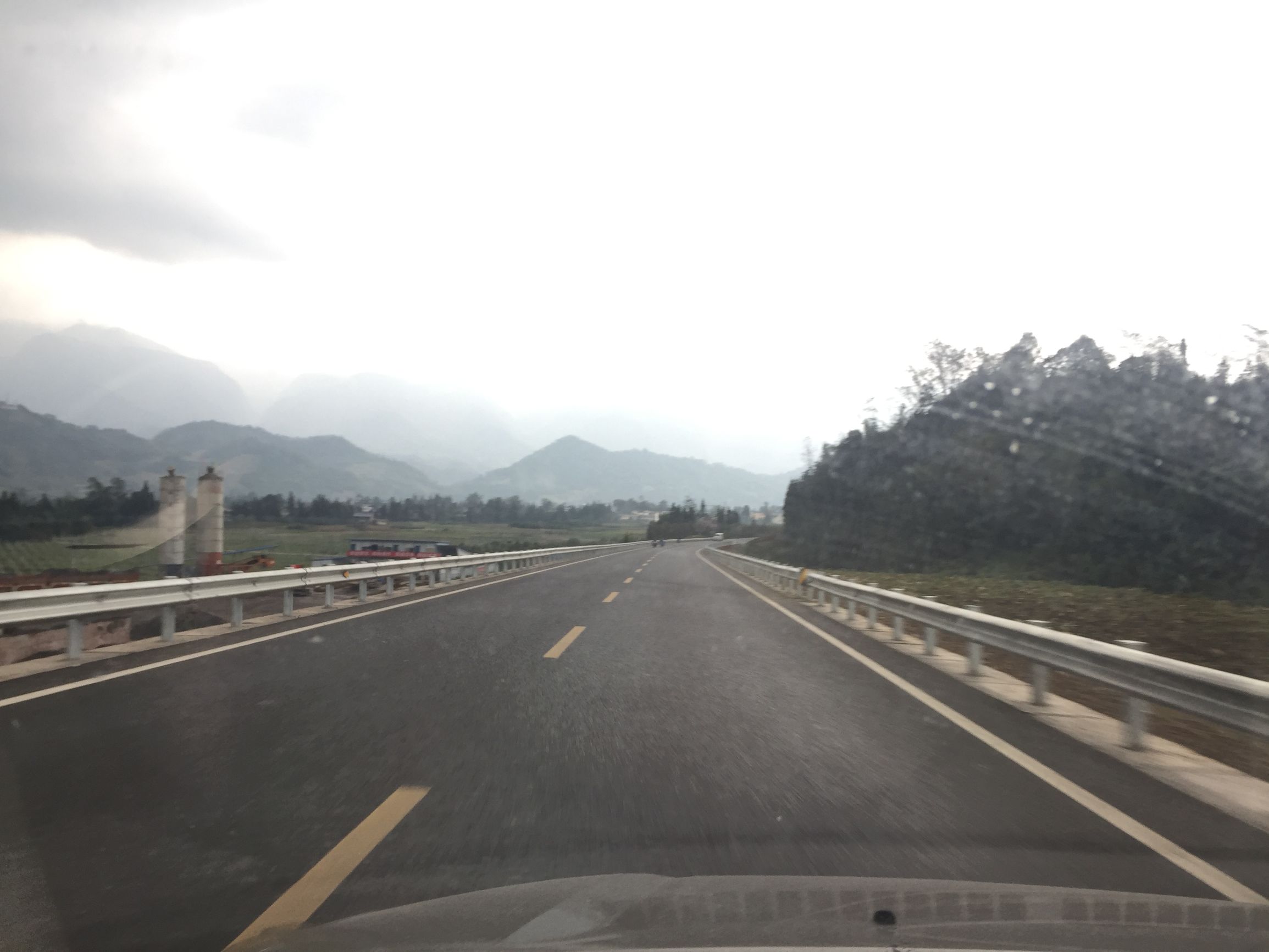 四川雅安宝兴夹金山天气预报,赞美宝兴夹金山红叶