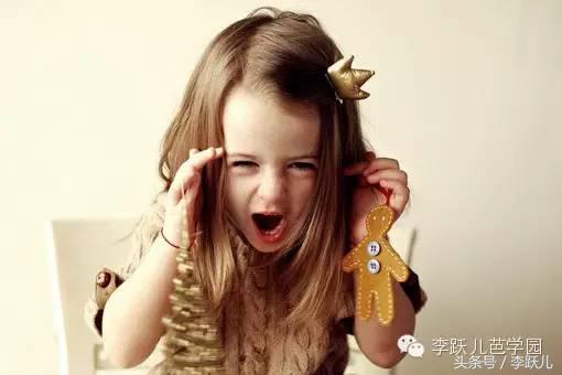 孩子难以融入集体如何开导,孩子不爱与人沟通怎么去引导