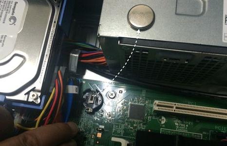 电脑显示屏黑屏主机还在运行,电脑开了主机黑屏怎么办