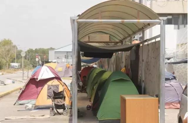 捐助学生该准备什么物资,捐助的时候需要注意什么