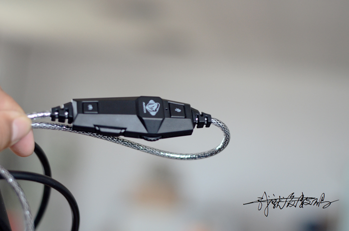 宜博钢铁侠耳机限量版,宜博h950耳机