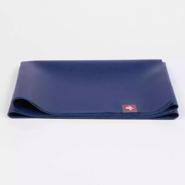 瑜伽初学者选择什么瑜伽垫,初学瑜伽在家练瑜伽垫如何选