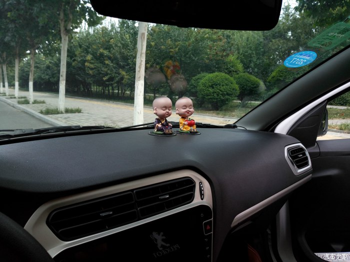 新款标致301幸福版,标致301旅行