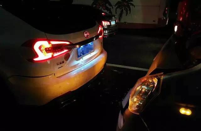 五菱vs比亚迪,公路坦克与比亚迪唐