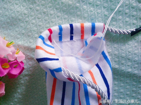 饮料瓶子制作笔筒的手工教程,笔筒用饮料瓶手工制作视频