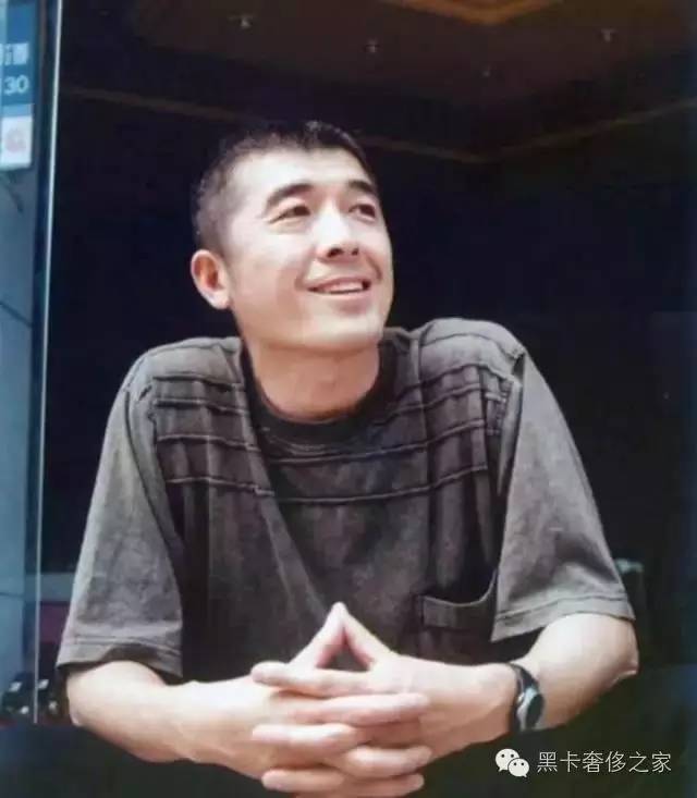 那个年代没有YSL，我们也很时髦