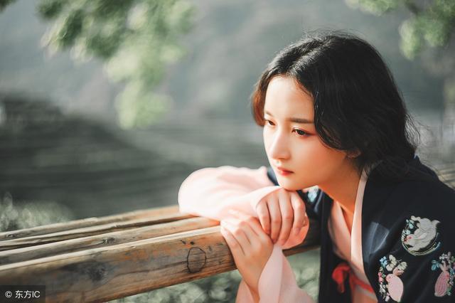 女主下乡回老家小说,女主运送物资去抗日小说