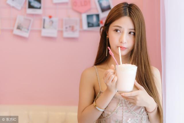 小说：总裁回祖宅，给父亲的私生子过生日，却还带她准备搞砸宴会