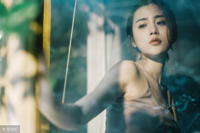 小说：恶少用女秘书引开强悍保镖，掳走女总裁，保镖得知后震怒