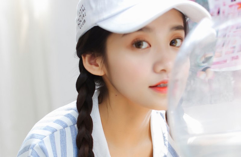 小说：农村小伙随手写出金曲，惨遭旁人质疑，殊不知他竟来自未来