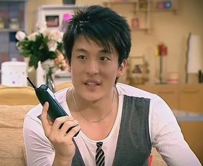 爱情公寓陈赫被胡一菲误会,爱情公寓陈赫向张伟借钱第几集