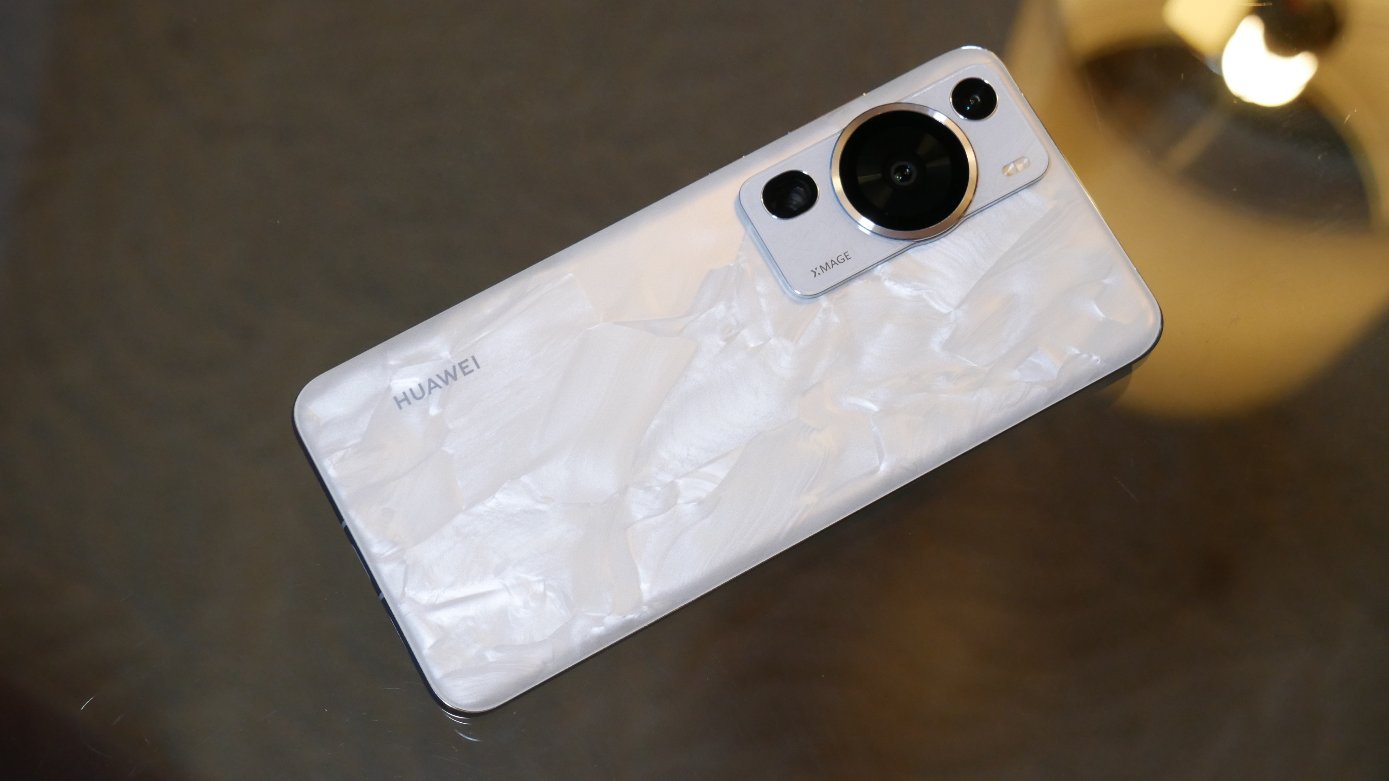 为什么大家抢着买华为小米,小米性价比高为什么选华为